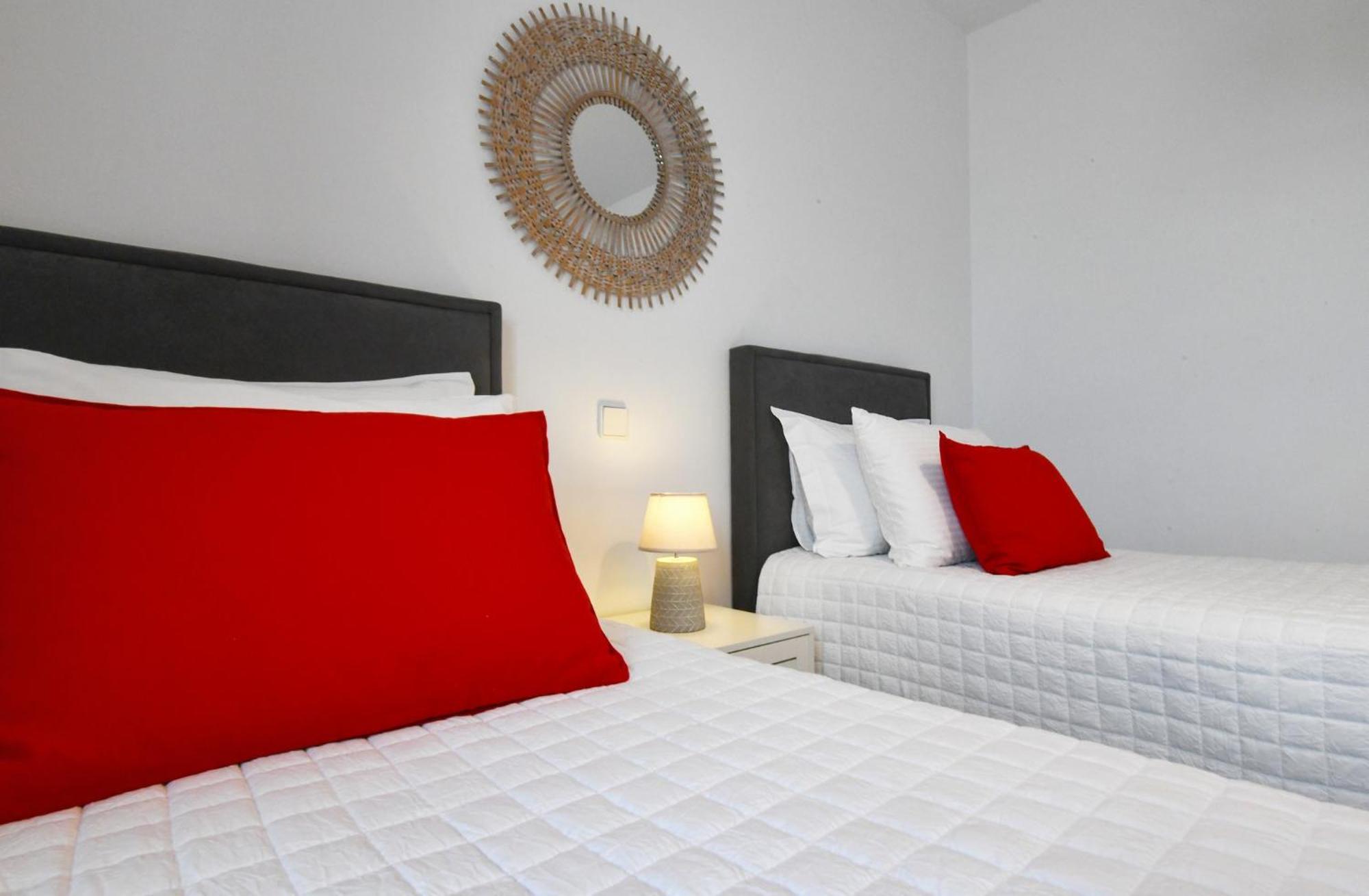 Amazing 2 Bedroom Apartment Overlooking The Marina Of Vourkari Экстерьер фото